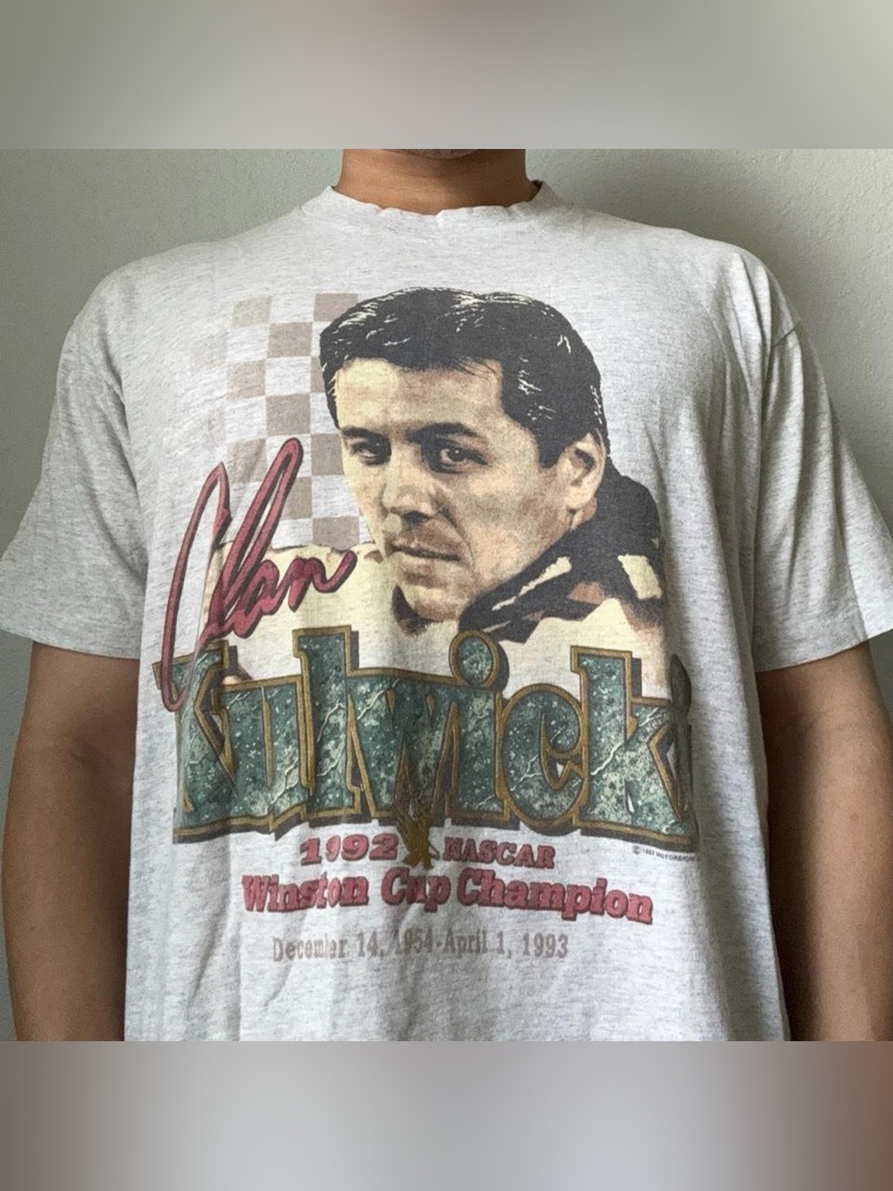Vintage 1992 Alan Kulwicki Nascar Graphics Gray Tee Shirt 90s Racing